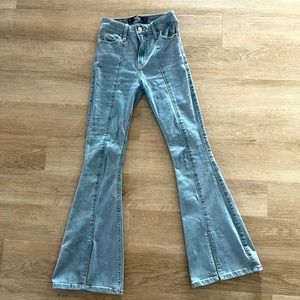 Hollister High-Rise Flare Jean